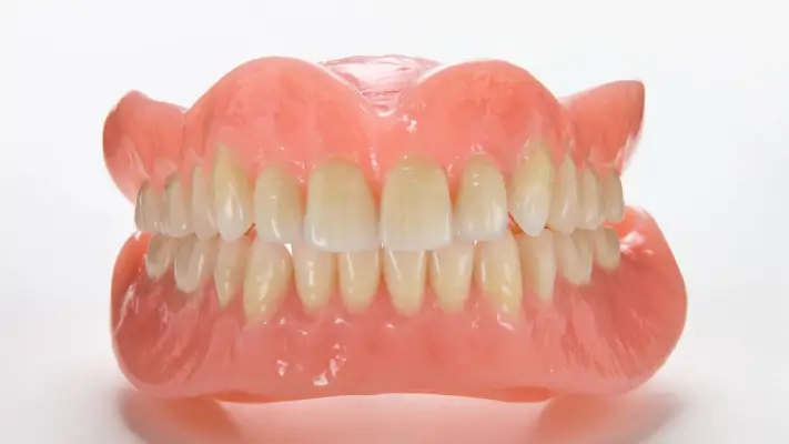 Răng tháo lắp Mỹ