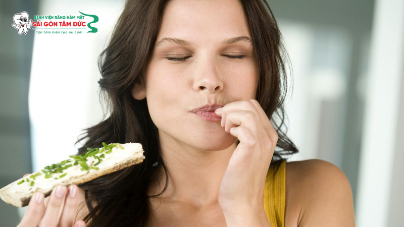 uu nhuoc diem cua trong rang implant 4